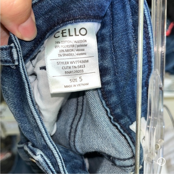 Cello Fray Bottom Unique Hem Ankle Jeans - Picture 6 of 6